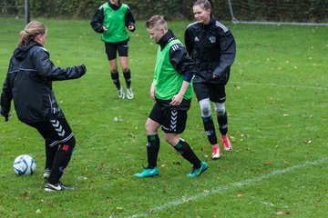 Bild 21 - B-Juniorinnen SV Henstedt Ulzburg - MSG Steinhorst Krummesse : Ergebnis: 4:0